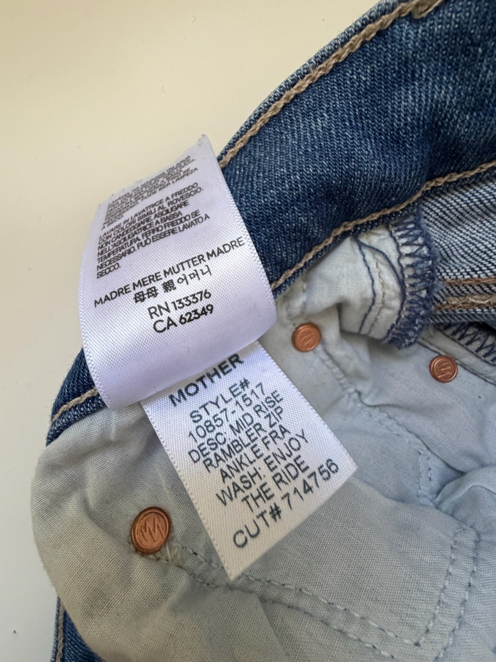 MOTHER - Mid Rise Rambler Zip Ankle Fray in Enjoy the Ride Size 27 - Picture 8 of 11